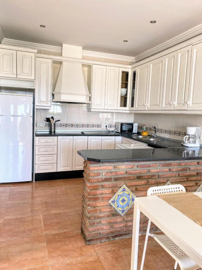 Ferienwohnung Apartamento Rio Adelfas Benajarafe Exterior foto